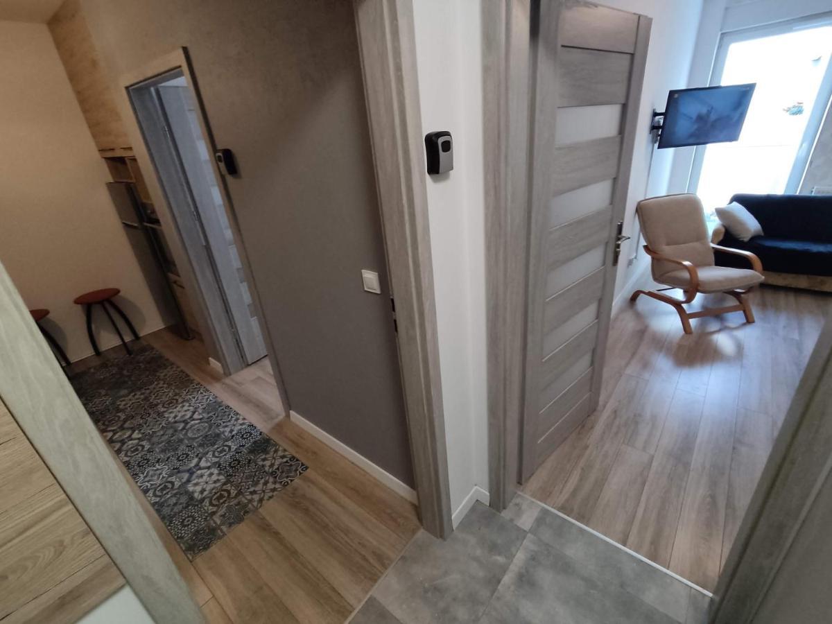 1120 Smialego 41 - Tanie Pokoje W Apartamencie - Samodzielne Zameldowanie - Self Check In Познан Екстериор снимка
