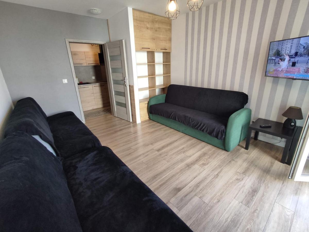 1120 Smialego 41 - Tanie Pokoje W Apartamencie - Samodzielne Zameldowanie - Self Check In Познан Екстериор снимка