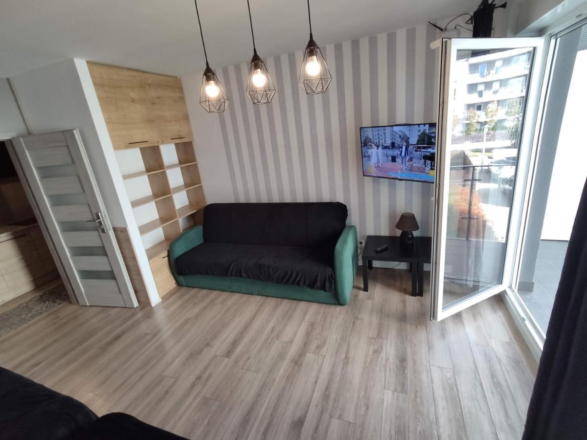 1120 Smialego 41 - Tanie Pokoje W Apartamencie - Samodzielne Zameldowanie - Self Check In Познан Екстериор снимка