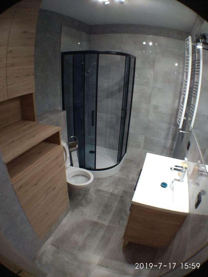 1120 Smialego 41 - Tanie Pokoje W Apartamencie - Samodzielne Zameldowanie - Self Check In Познан Екстериор снимка