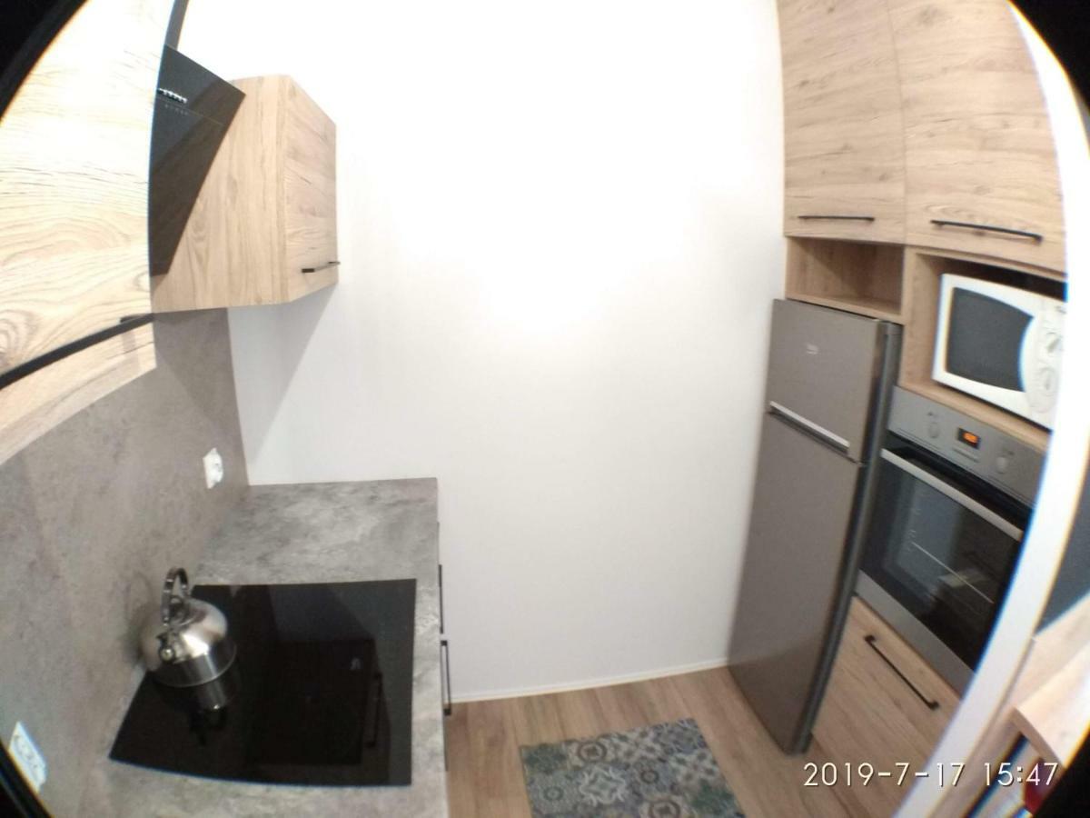 1120 Smialego 41 - Tanie Pokoje W Apartamencie - Samodzielne Zameldowanie - Self Check In Познан Екстериор снимка