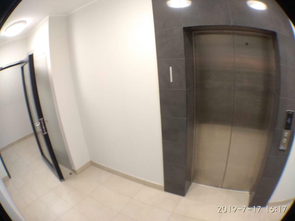 1120 Smialego 41 - Tanie Pokoje W Apartamencie - Samodzielne Zameldowanie - Self Check In Познан Екстериор снимка